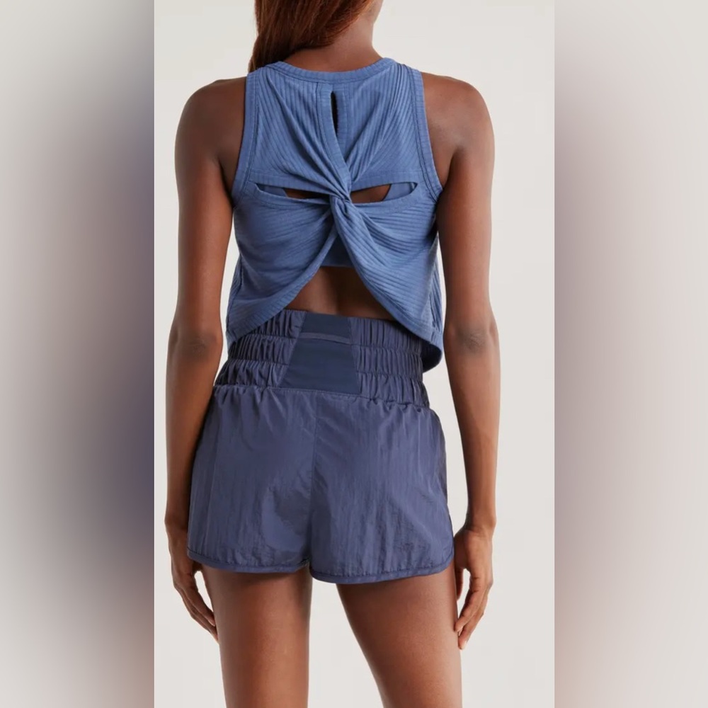 NWOT FP Movement Comeback Crop Tank in Blue Indigo Size Large - Picture 2 of 9